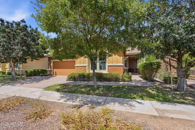 Building Photo - 7562 E Plata Ave