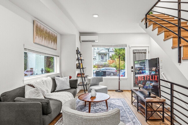 Building Photo - 5201 Brooklyn Ave NE