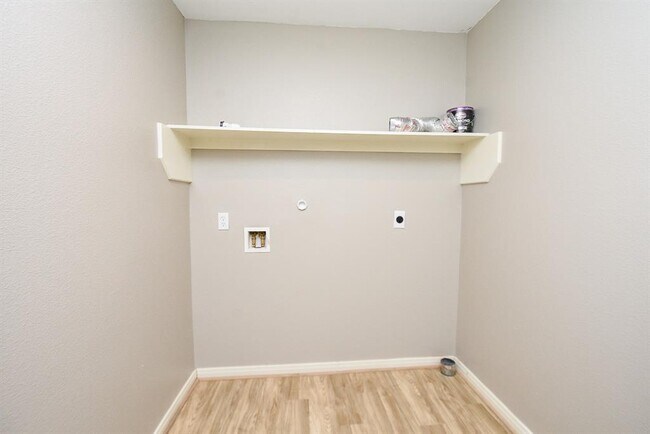 Building Photo - 15357 Ben Wiggins Rd