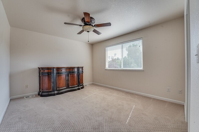 Building Photo - Elegant 3-Bedroom, 3-Bath Home in Prestigi...