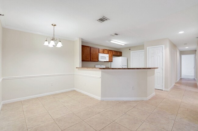 Building Photo - 7323 Snowden Rd