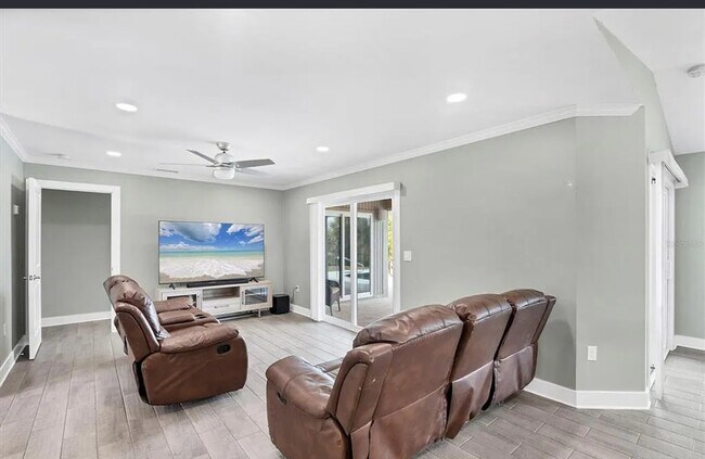 Building Photo - 9492 Galaxie Cir