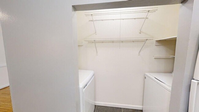 Building Photo - 1107 River Ct