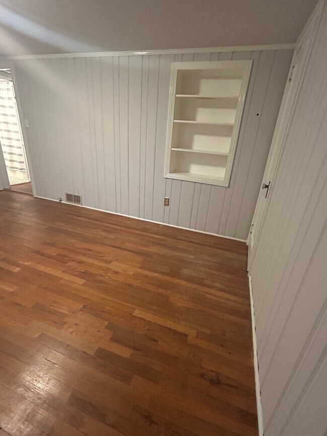 Building Photo - 1679 S Milledge Ave