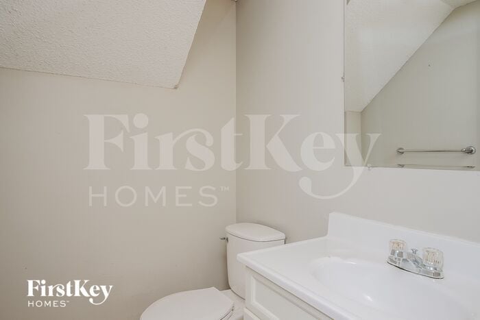 Building Photo - 9318 Kingsboro Cir