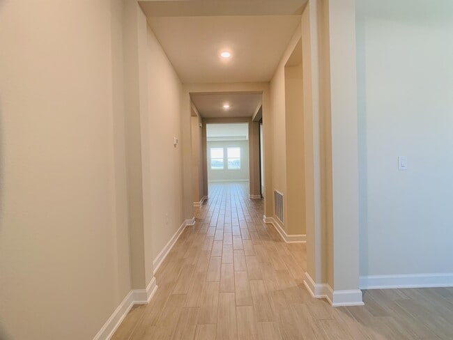 Building Photo - 2775 Norway Maple Ct