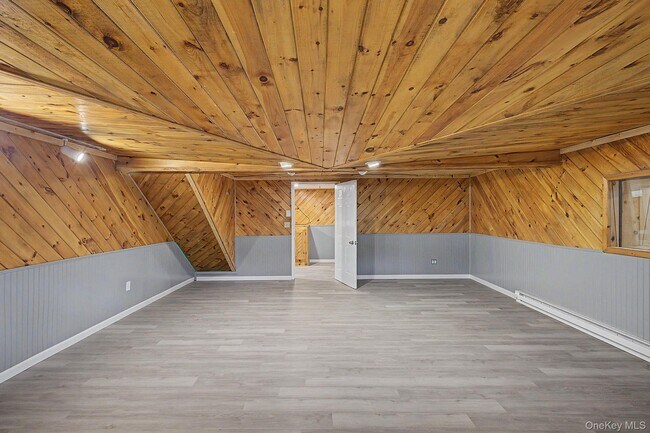 Building Photo - 2585 State Rte 55