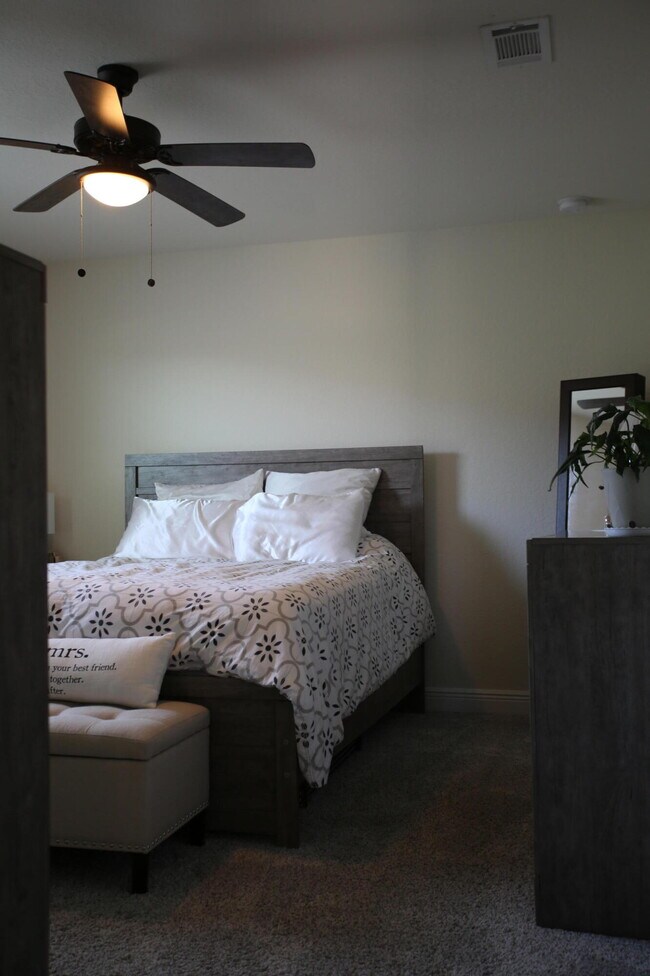 Building Photo - 6342 Red Pepper Dr