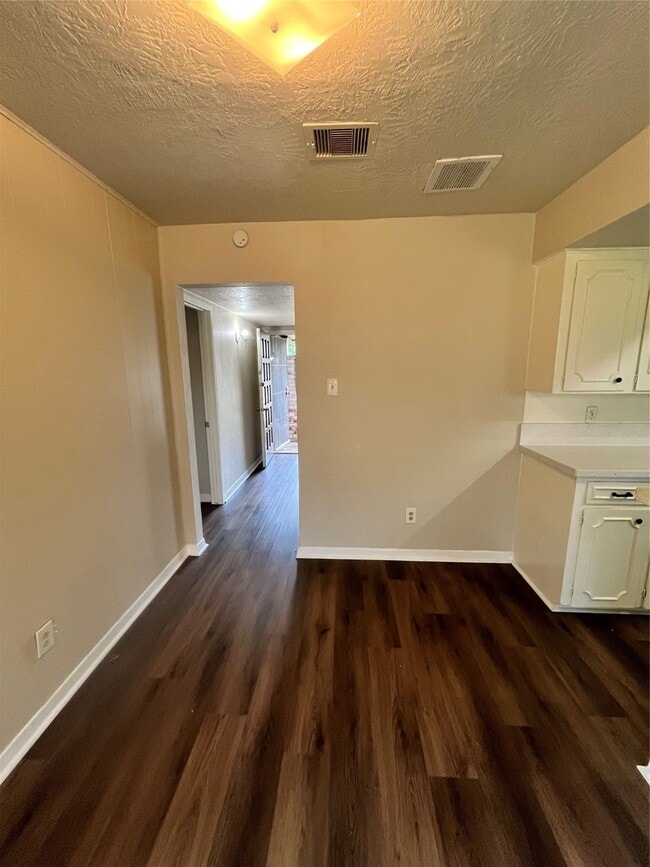 Building Photo - 7731 Melanie St
