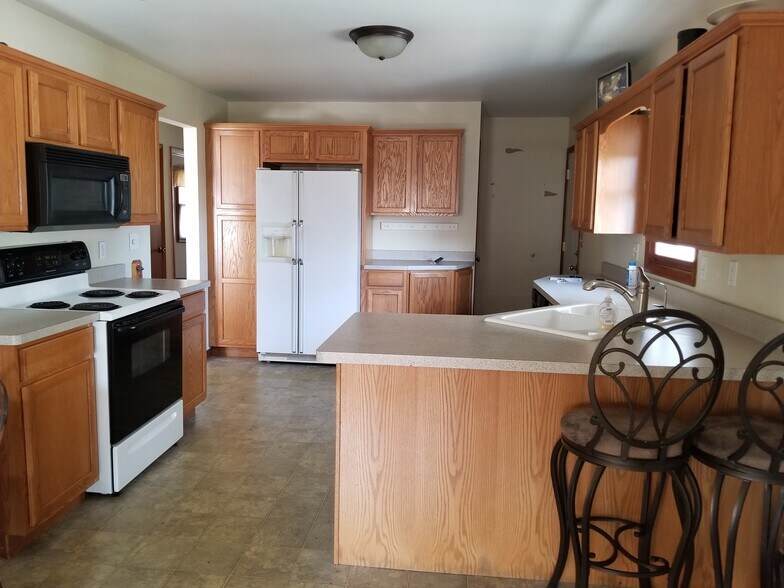 Building Photo - 118 Chanticleer Ln NE