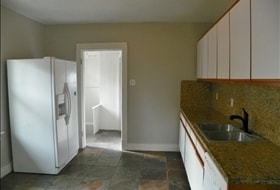 Building Photo - 3 Bd 1 Ba Home with Hardwood Floors in Mid...