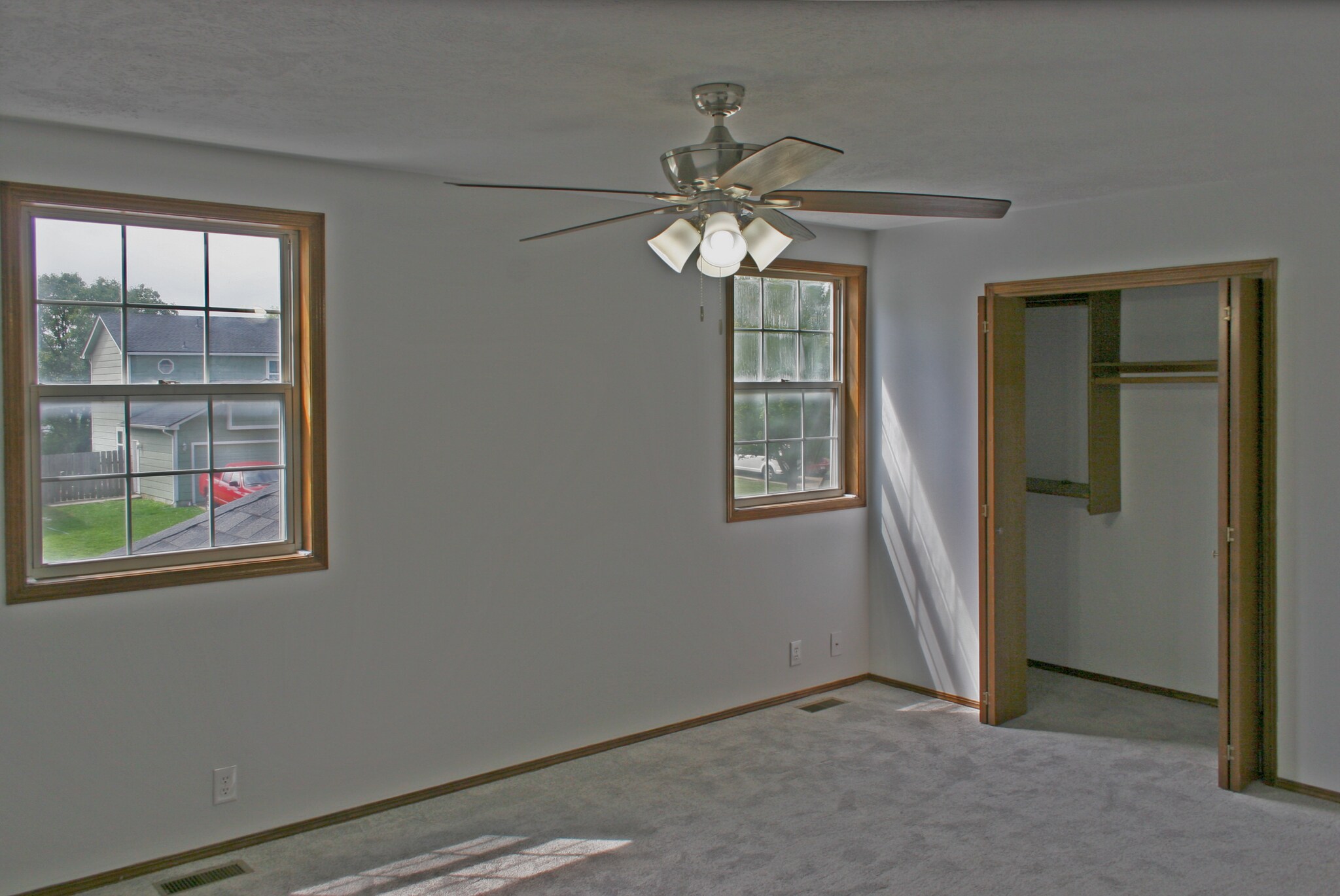 Master Bedroom - 8918 E Hurst St