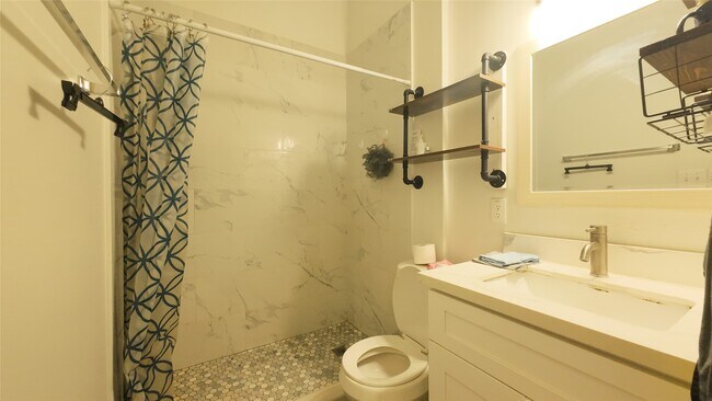 Building Photo - 4111 Creek Ridge Ln