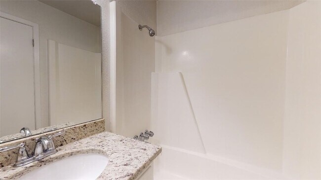 Building Photo - 3923 Olive St