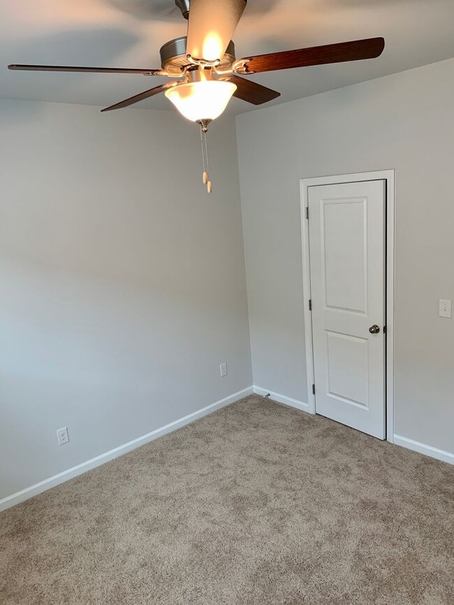 Building Photo - 600 Cunninghame Ct