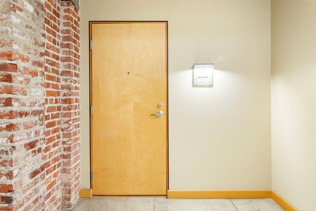 Building Photo - Historic Chown Pella Lofts - east facing studio w/parking/most utilities/rooftop deck