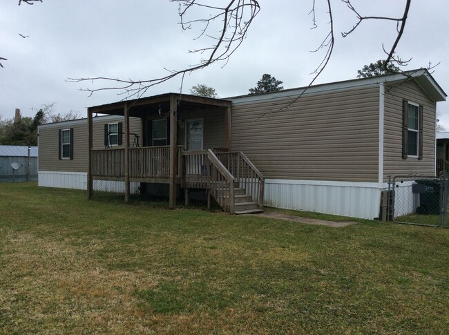 Building Photo - Mobile home near Cherry Point