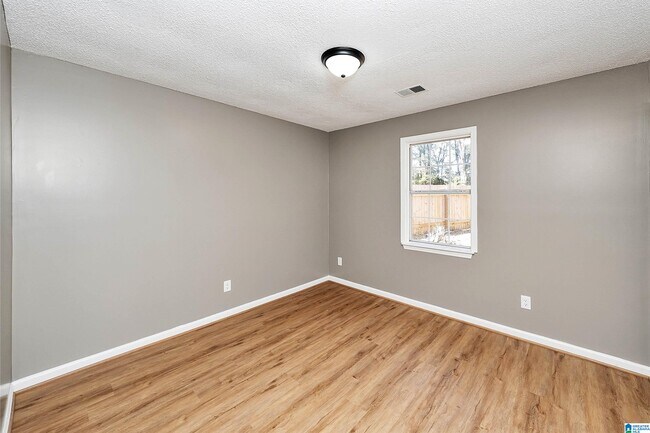 Building Photo - 3719 Gray Oaks Dr