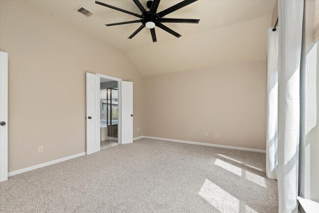 Building Photo - 26886 Treasures Ridge Dr