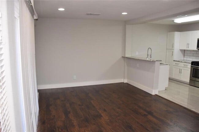 Building Photo - 4804 W Wind Trail