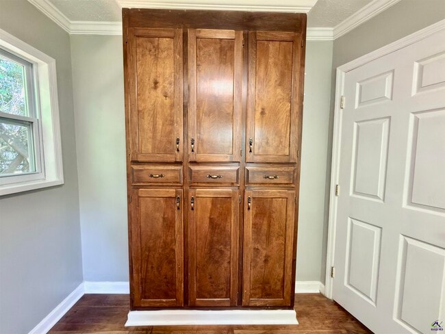 Building Photo - 111 Marilyn Dr