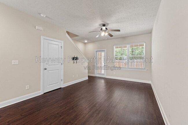 Building Photo - 1842 Butternut Dr