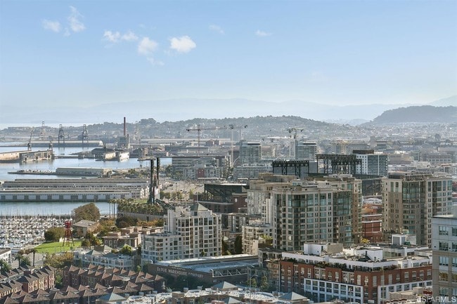 Building Photo - 338 Spear St