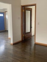 Building Photo - 2550 N 45th St