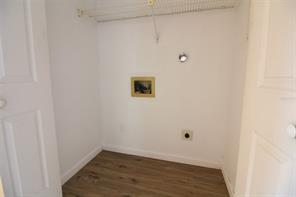 Building Photo - 2040 San Marcos Dr SE