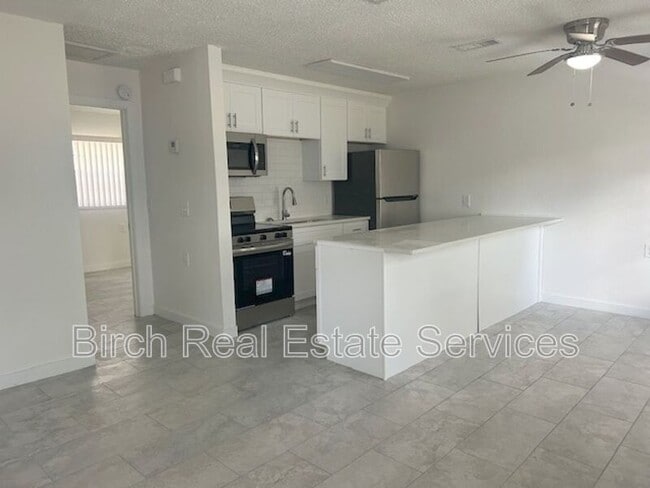 Building Photo - 5344 Cotee River Dr