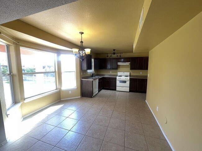Building Photo - 14201 Pacific Point Dr