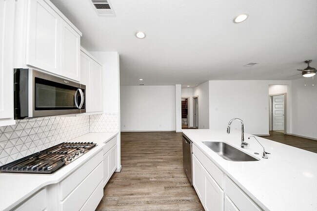 Building Photo - 3014 Jackmans Diamond