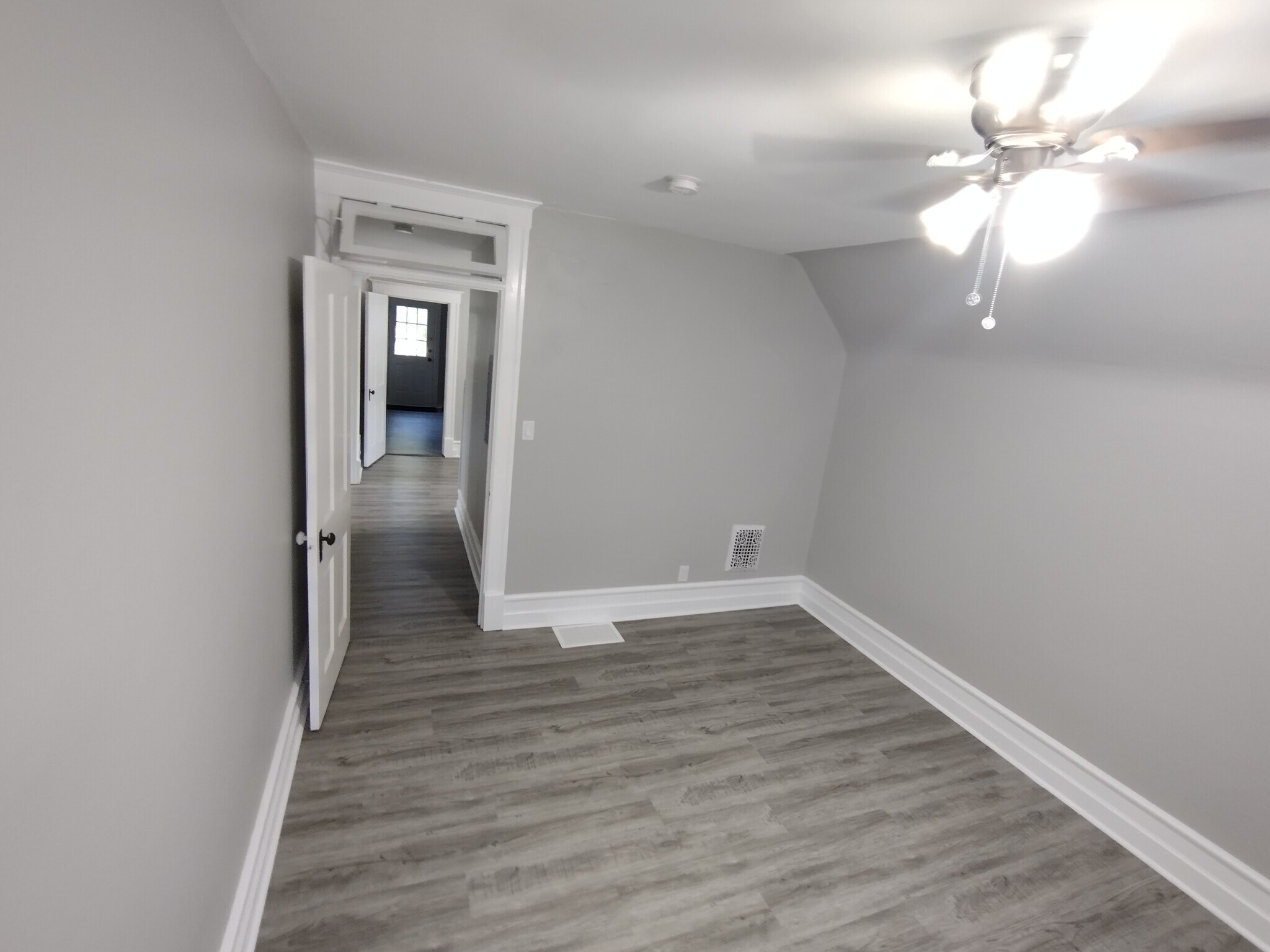 Building Photo - 3607 Waukegan Rd