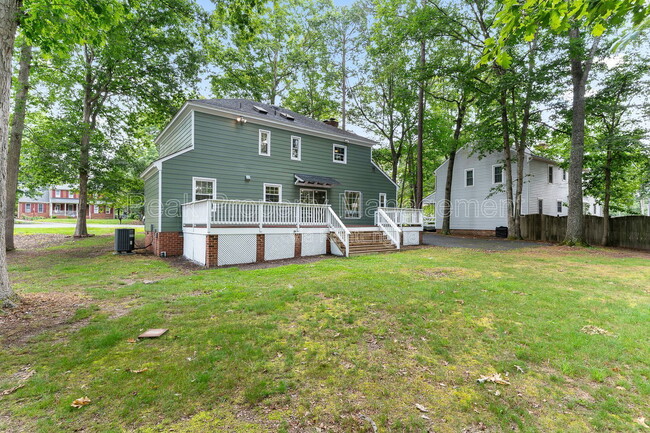 Building Photo - 504 Winamack Ct