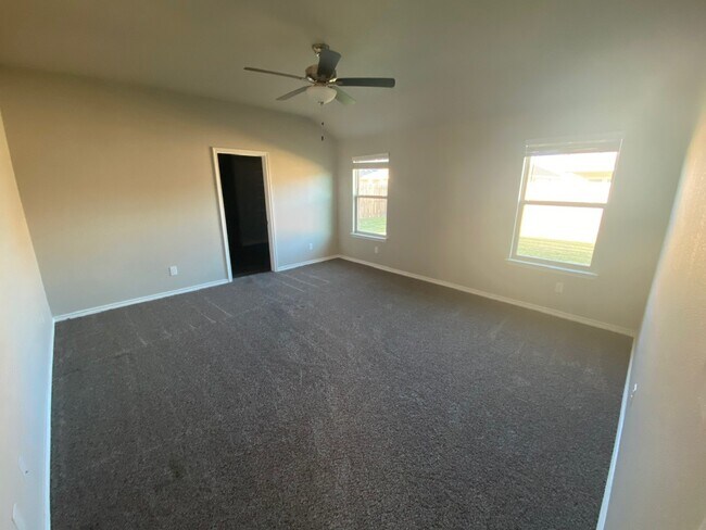 Building Photo - 7326 Tristan Dr