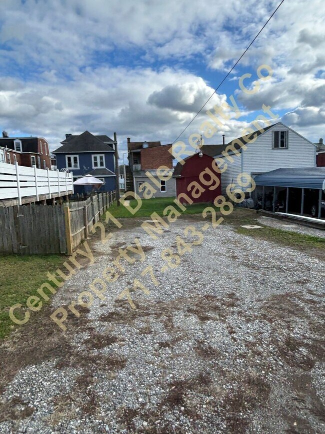 Building Photo - 815 Locust St