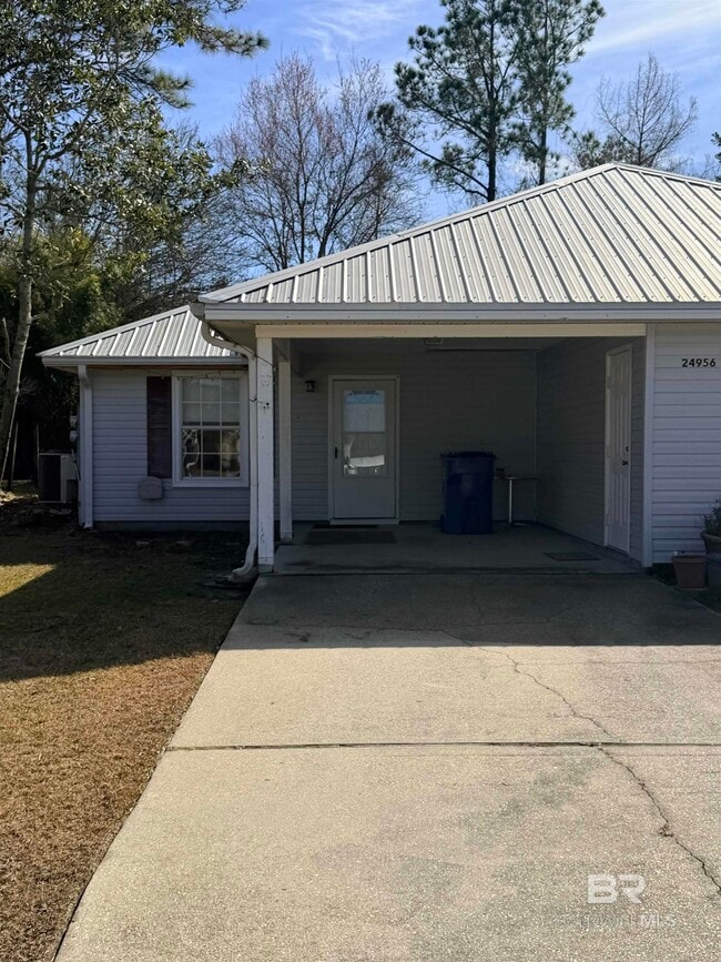 Building Photo - 24956 Ivy Ln