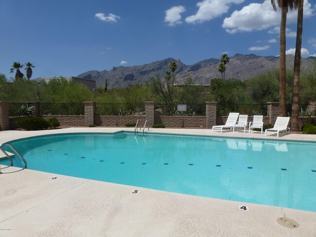Building Photo - 5602 N Camino Del Sol