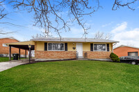 Building Photo - Newly Renovated Brick Ranch Home