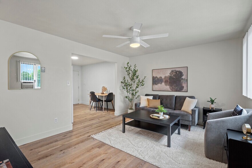 Building Photo - 287 N 300 W