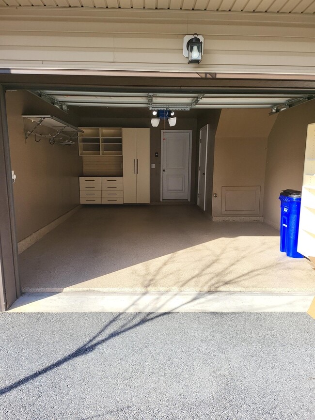 Building Photo - 1438 Wheyfield Dr