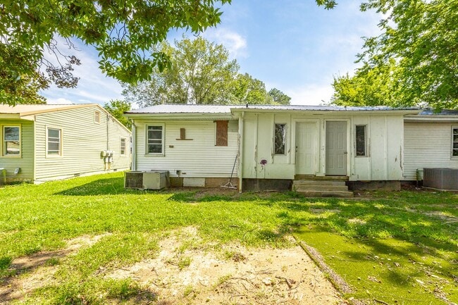 Building Photo - 5107 Sunbeam Ave