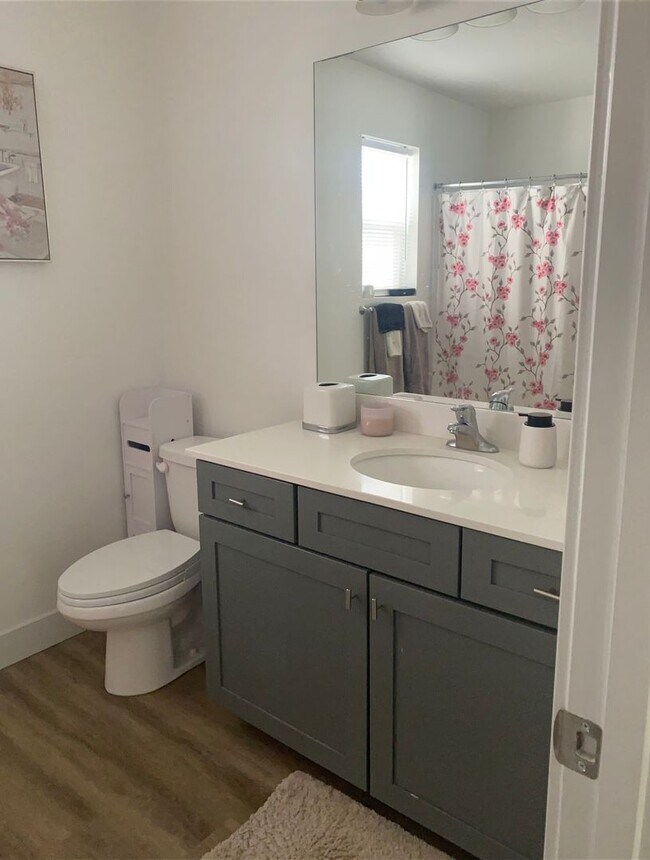 Building Photo - Lovely Home For Rent In Saratoga Springs, UT