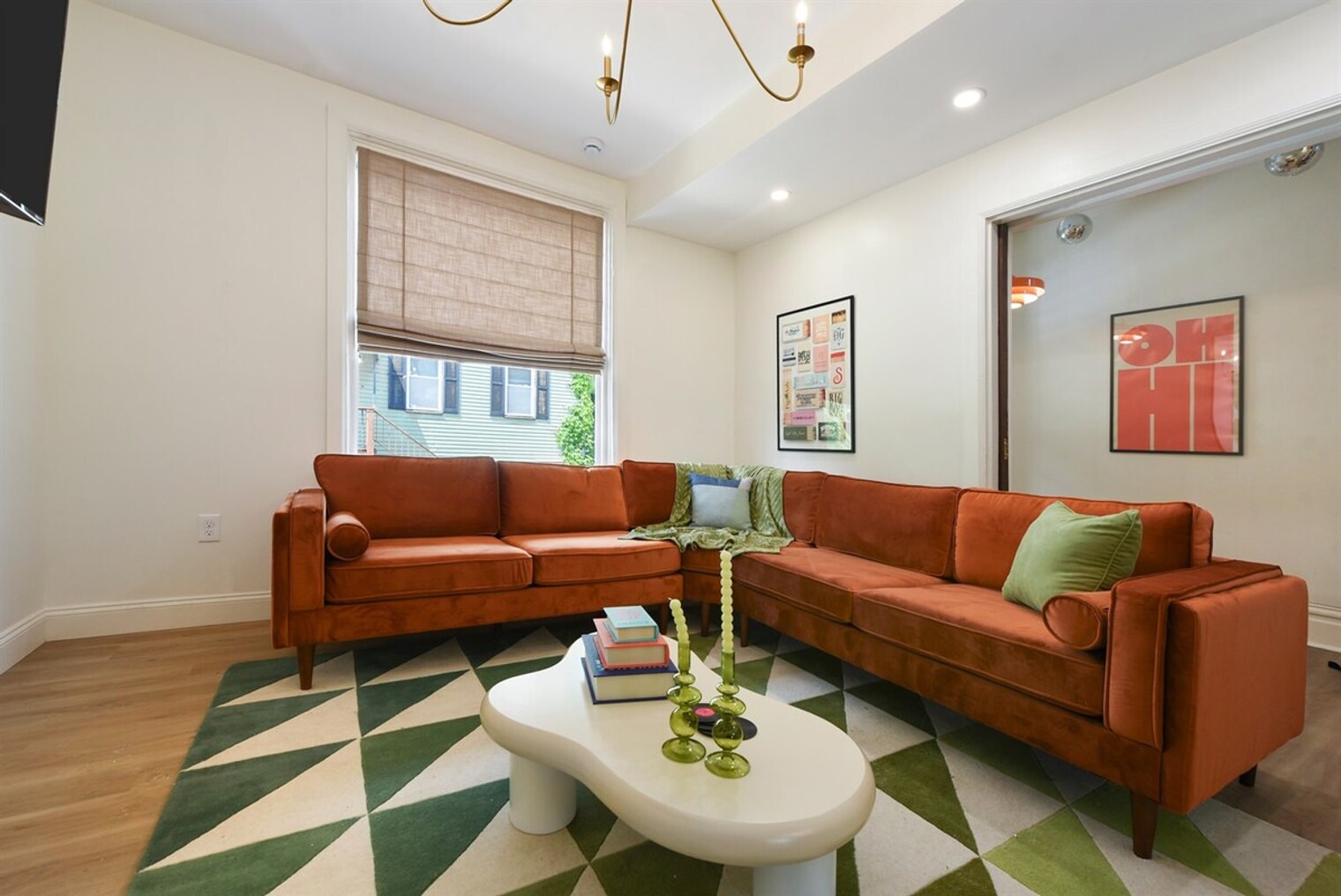 Building Photo - 1816 Rhine St