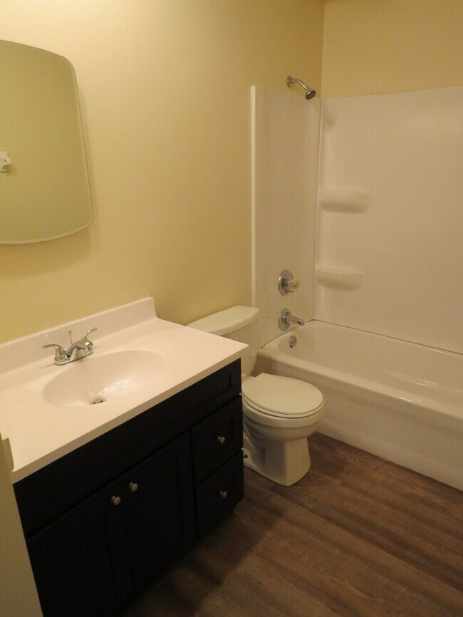 Building Photo - new rental in reynoldsburg schools