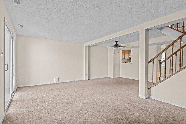 Building Photo - 528 Chanticlar Ct