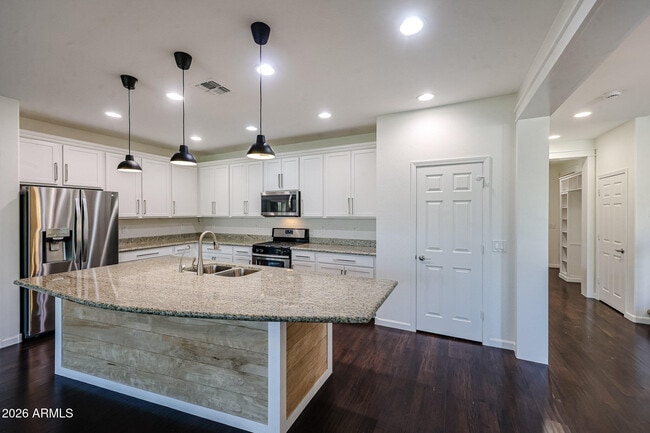 Building Photo - 12144 W Remuda Dr