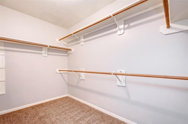 Building Photo - 12654 Pine Bush Dr