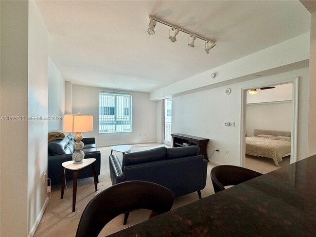 Building Photo - 7350 SW 89th St