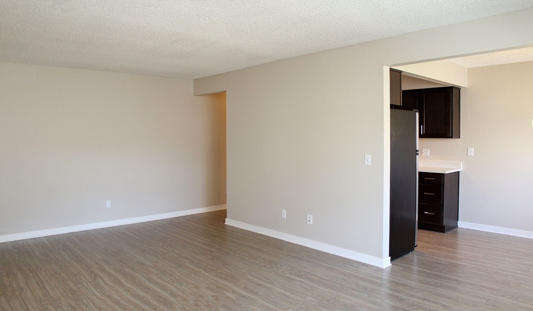 Building Photo - 2725-2743 SE Taylor St